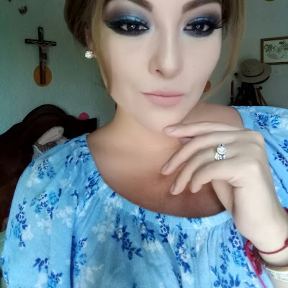 Meet your Posher, Karla